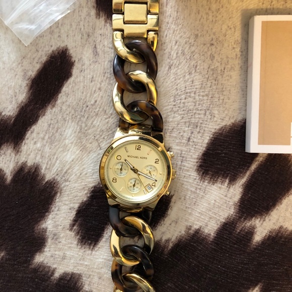 **Michael Kors Multifunction Watch** - Picture 8 of 11